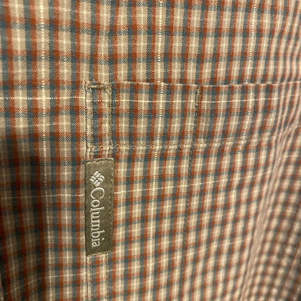 Columbia small button up.